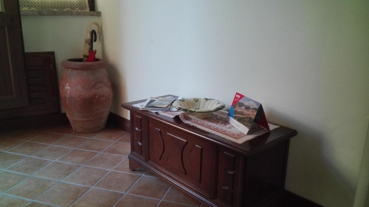 Casa Del Frate Apartment Assisi Luaran gambar