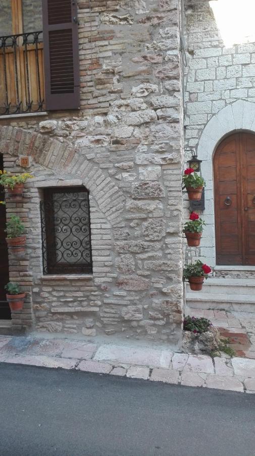 Casa Del Frate Apartment Assisi Luaran gambar